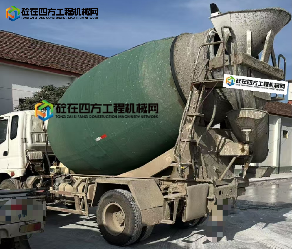 https://images.tongzsf.com/tong/truck_machine/20250530/16839229fcc5a1.jpg