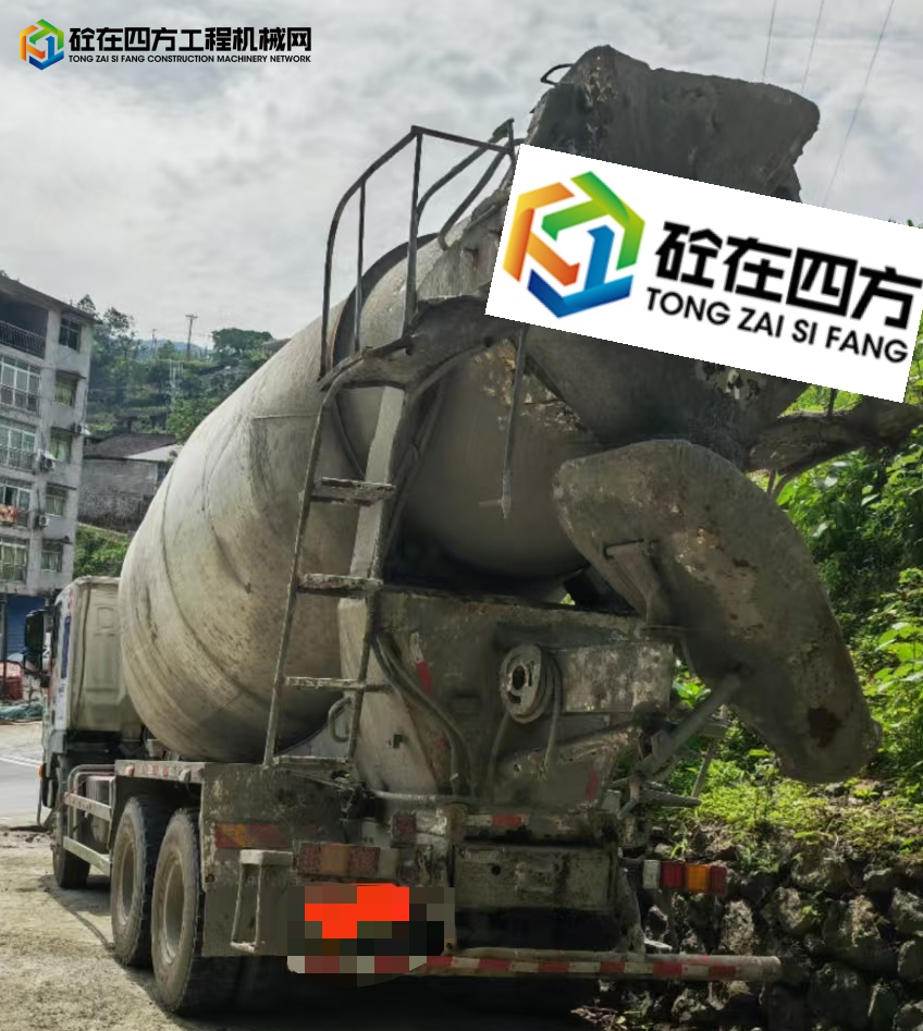 https://images.tongzsf.com/tong/truck_machine/20250601/1683c4bfa99f74.jpg