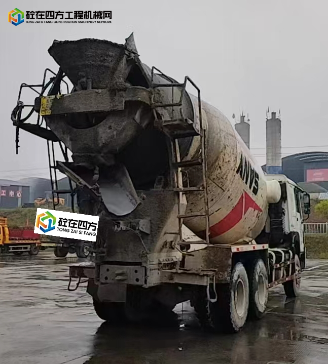 https://images.tongzsf.com/tong/truck_machine/20250604/1683ff45da9e43.jpg