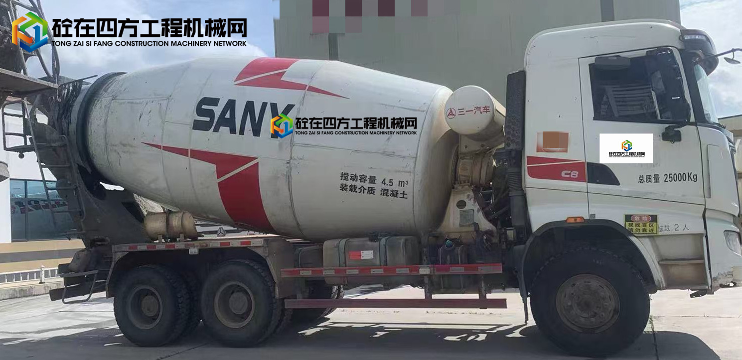 https://images.tongzsf.com/tong/truck_machine/20250605/1684100b68f652.jpg