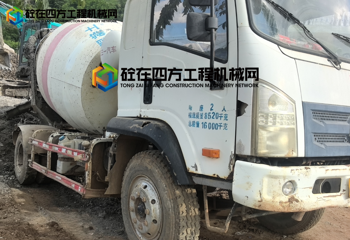 https://images.tongzsf.com/tong/truck_machine/20250606/1684243fd096c2.png