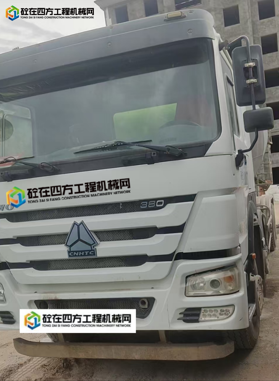 https://images.tongzsf.com/tong/truck_machine/20250606/16842abc9ca540.jpg