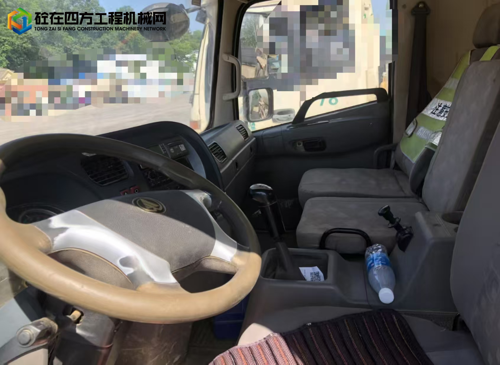 https://images.tongzsf.com/tong/truck_machine/20250606/16842acff312f9.jpg