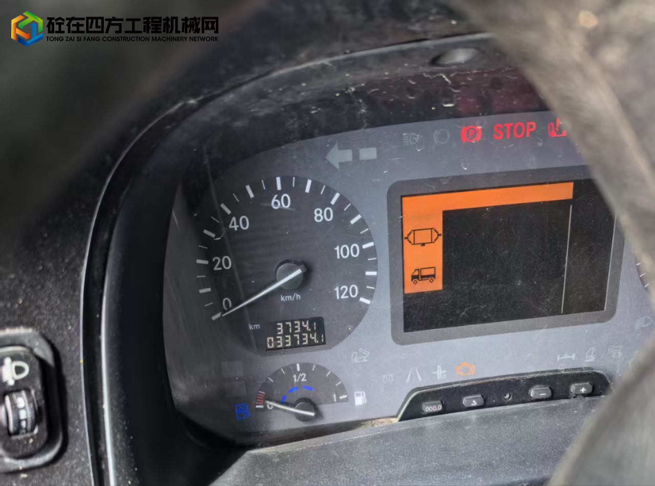 https://images.tongzsf.com/tong/truck_machine/20250606/16842c3a0e5c97.jpg