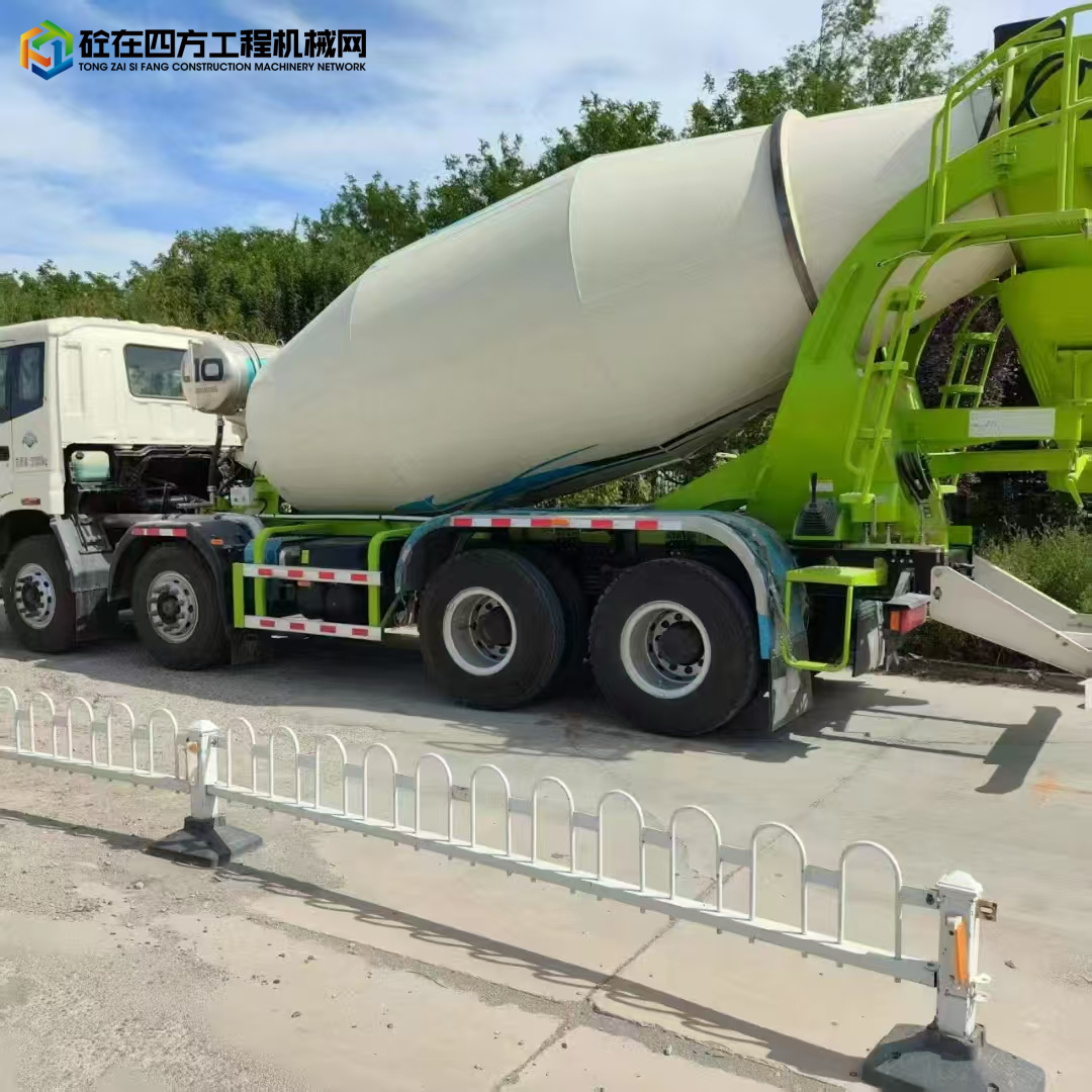 https://images.tongzsf.com/tong/truck_machine/20250609/16846946f63c1f.jpg