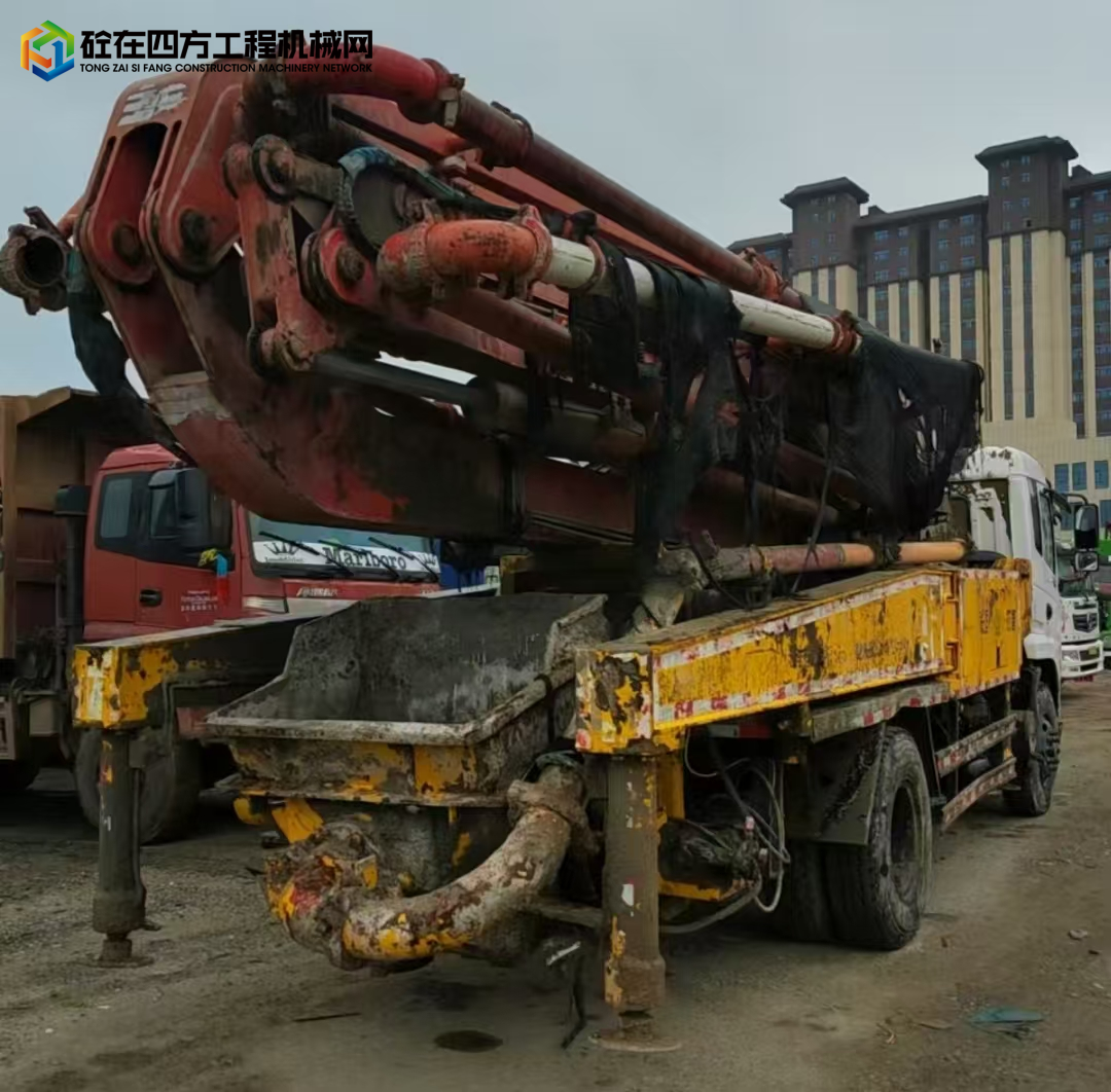 https://images.tongzsf.com/tong/truck_machine/20250610/16847a59f8cade.jpg