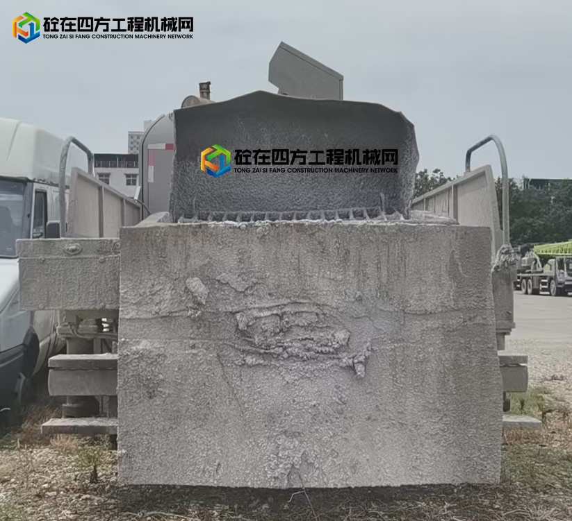 https://images.tongzsf.com/tong/truck_machine/20250610/16847a92c5c15a.jpg
