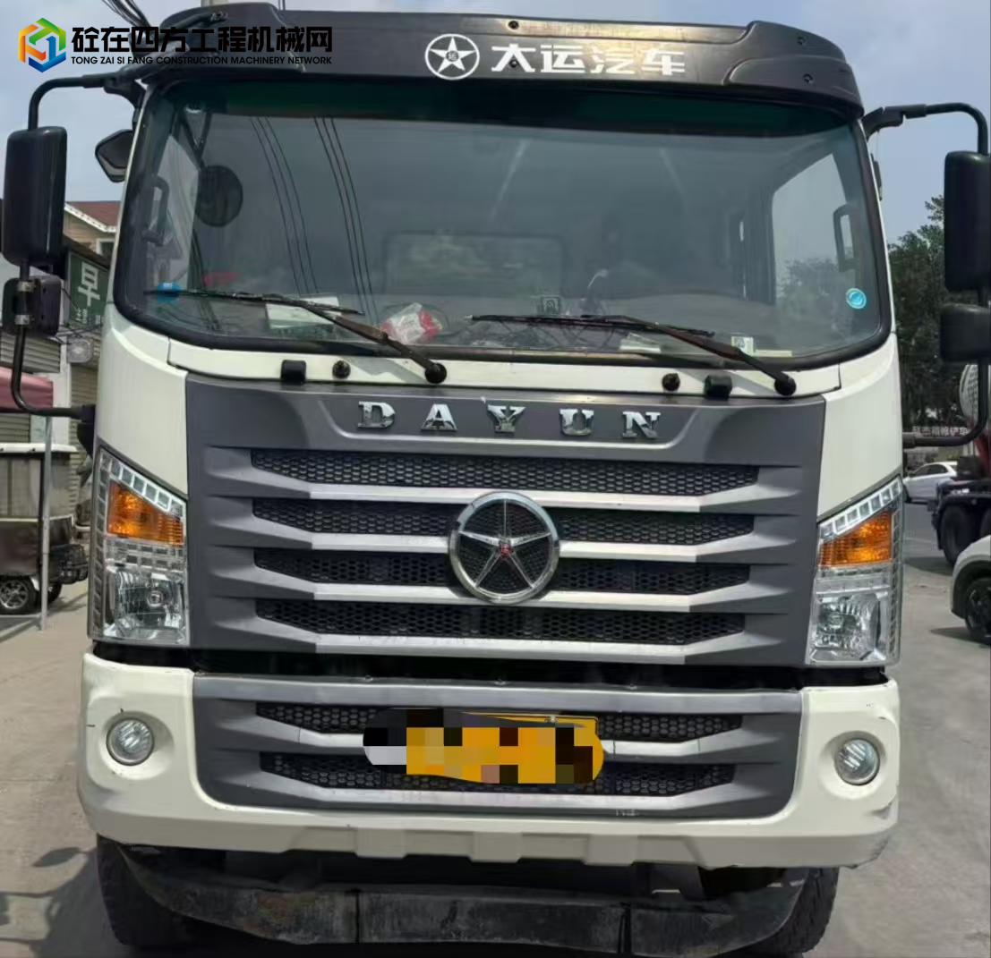 https://images.tongzsf.com/tong/truck_machine/20250611/16849284c4582f.jpg