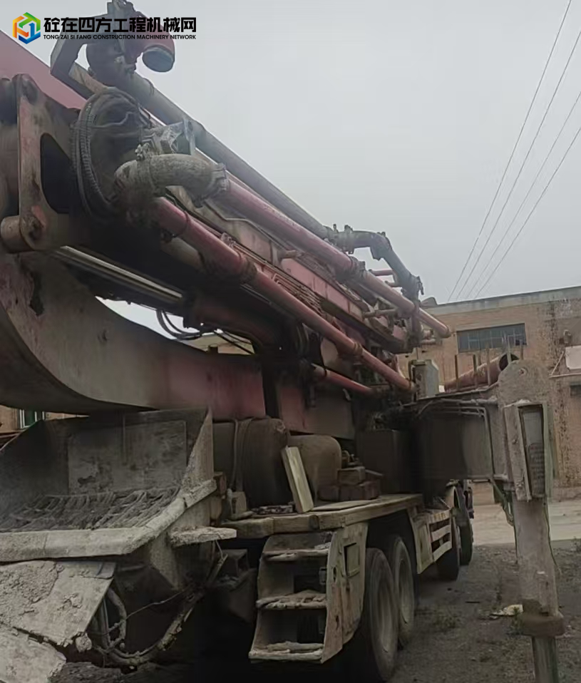 https://images.tongzsf.com/tong/truck_machine/20250613/1684be58001bd5.jpg