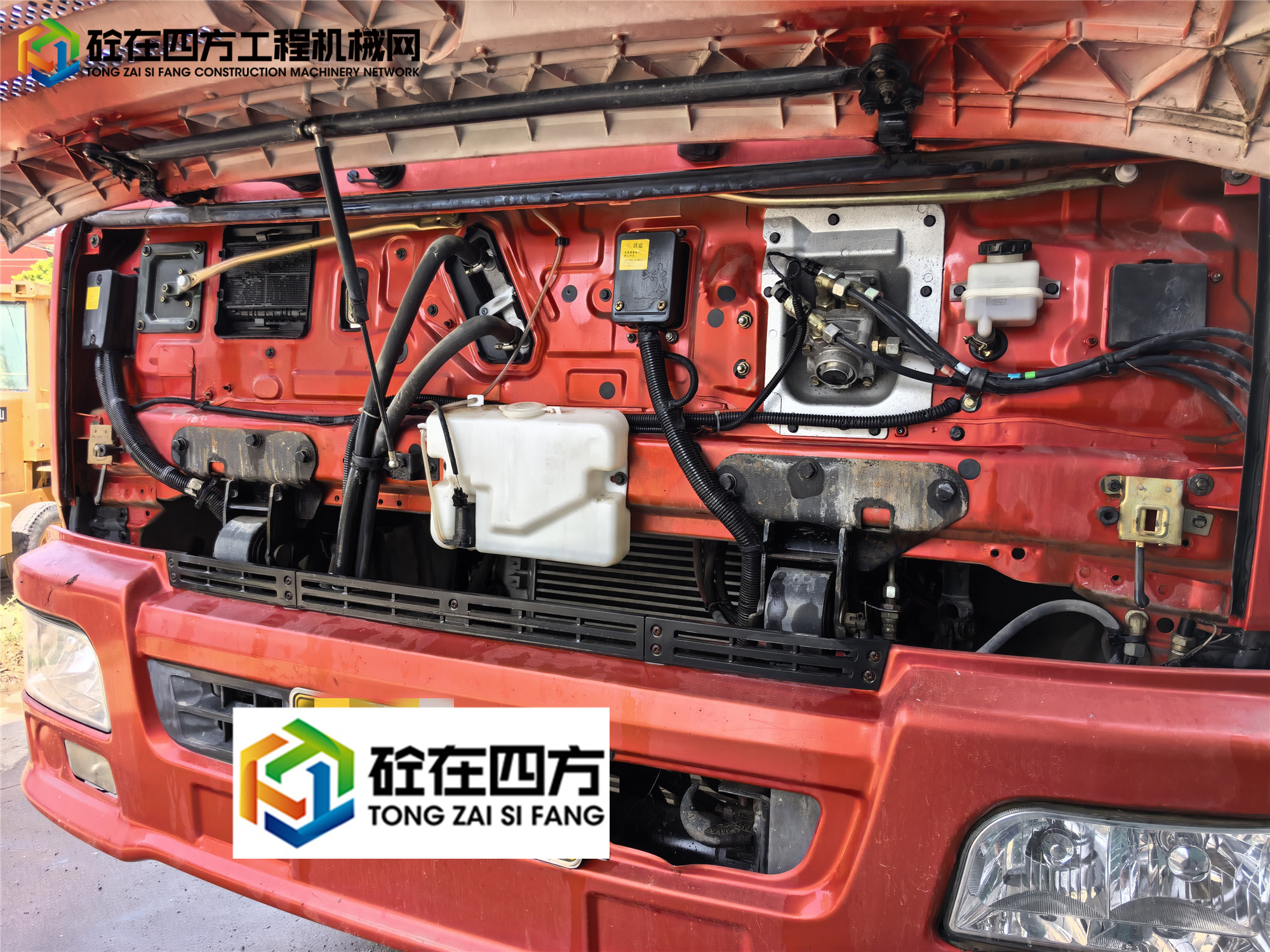 https://images.tongzsf.com/tong/truck_machine/20250616/1684fb3e2779b8.jpg