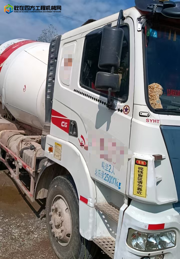 https://images.tongzsf.com/tong/truck_machine/20250616/1684fd42fa1bdc.jpg