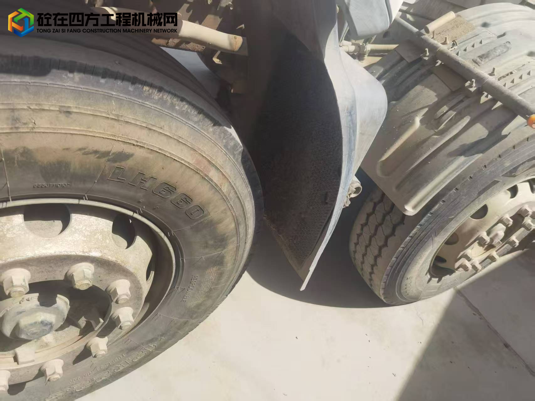 https://images.tongzsf.com/tong/truck_machine/20250616/1684ffb50ed7aa.jpg