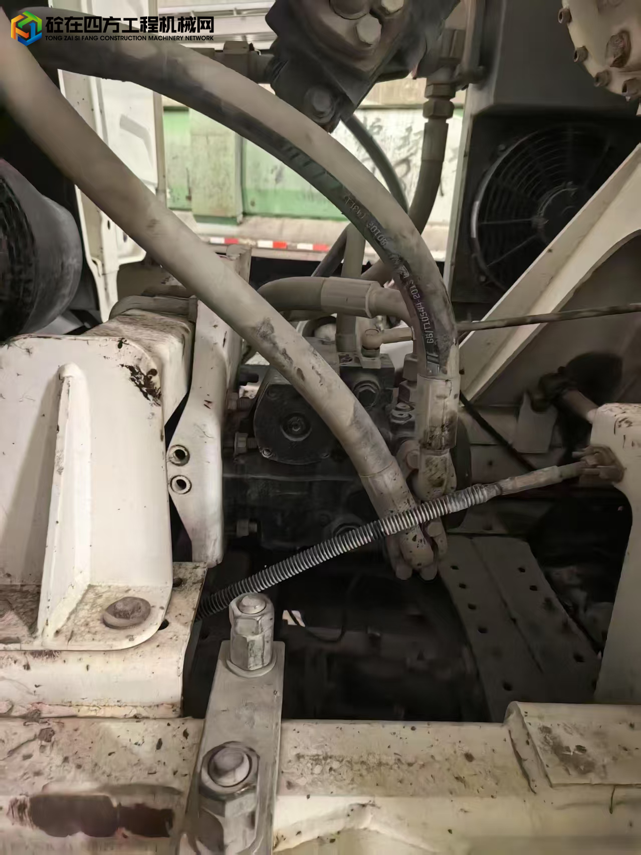 https://images.tongzsf.com/tong/truck_machine/20250617/16850c528c3449.jpg