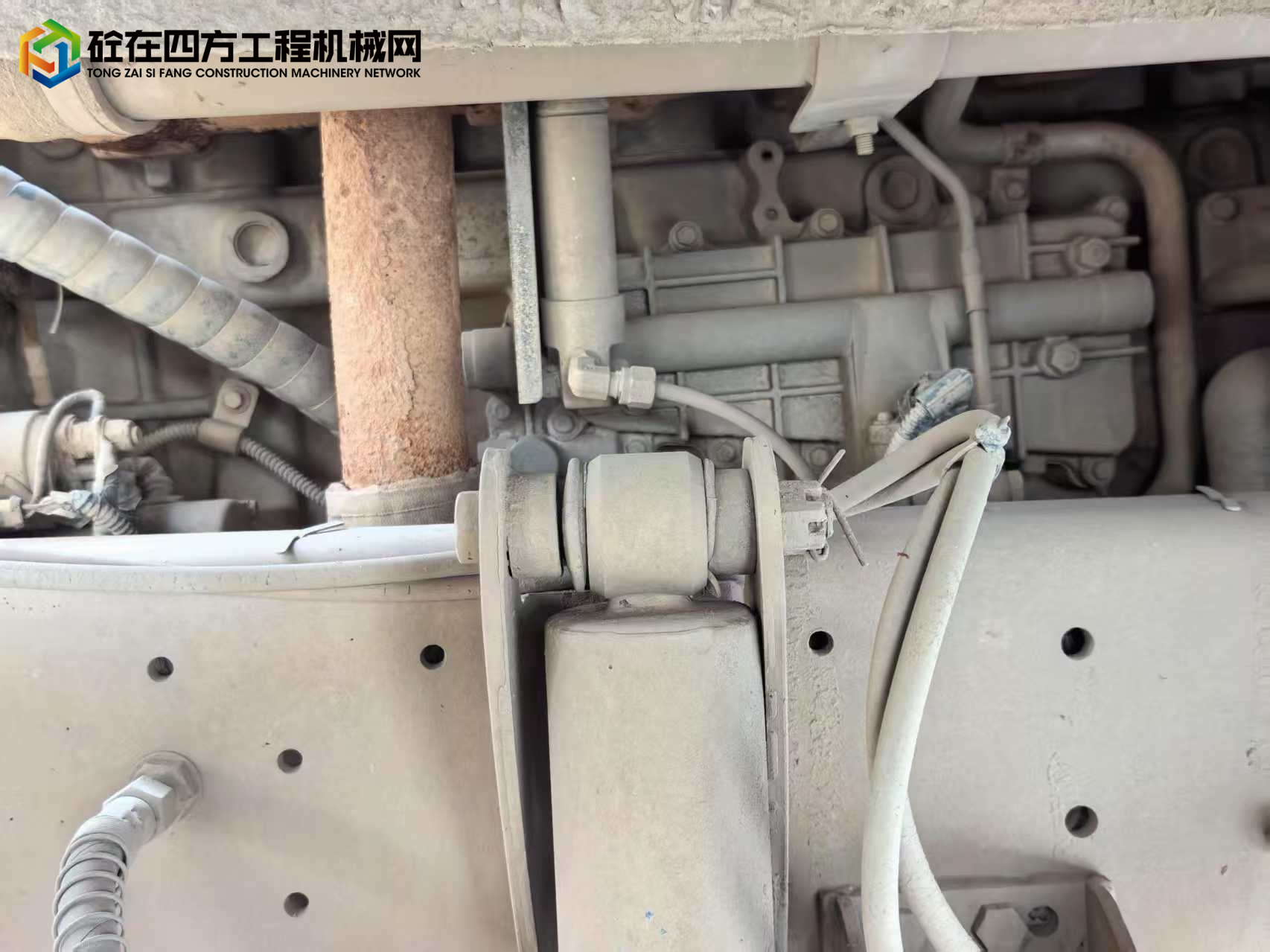 https://images.tongzsf.com/tong/truck_machine/20250617/168513a83d85b1.jpg