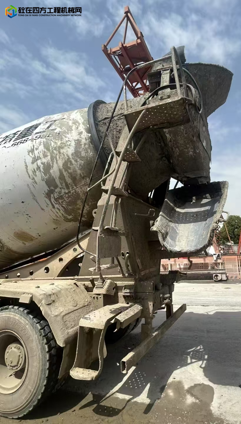 https://images.tongzsf.com/tong/truck_machine/20250619/16853887079f1d.jpg