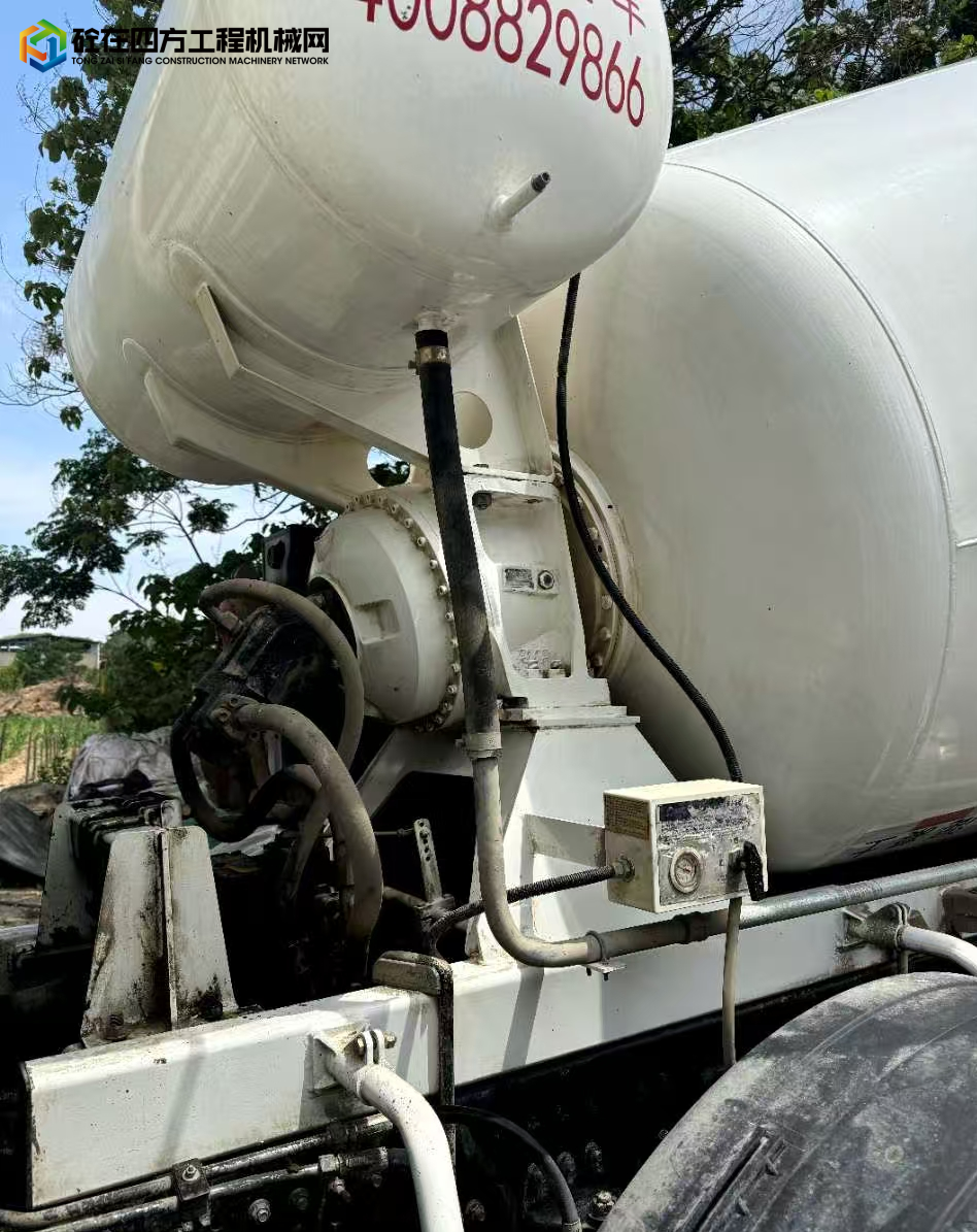 https://images.tongzsf.com/tong/truck_machine/20250621/168562af5171a2.jpg