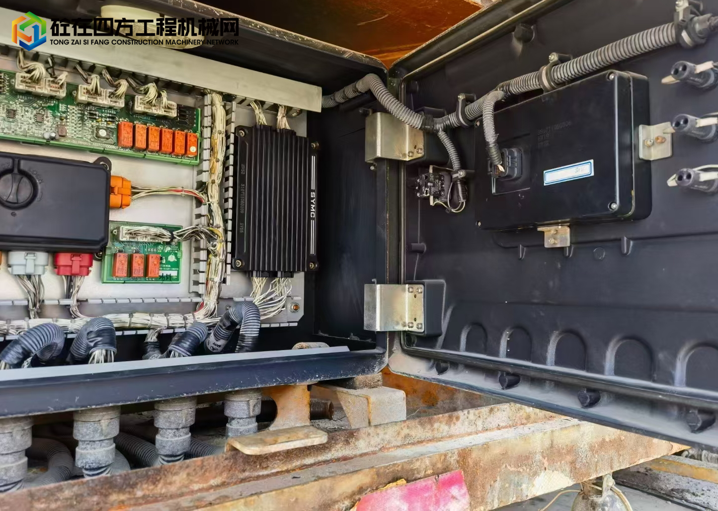 https://images.tongzsf.com/tong/truck_machine/20250621/16856b16b7fa40.jpg