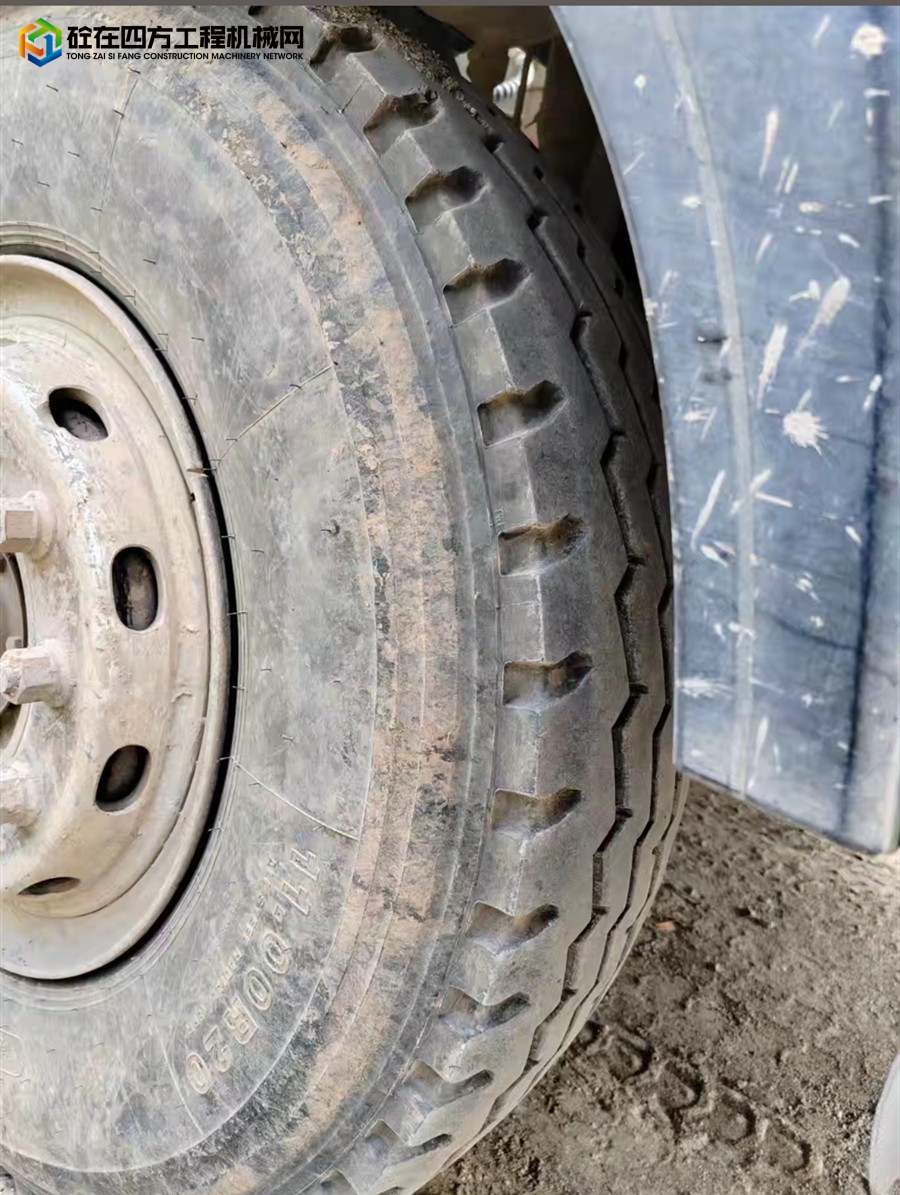 https://images.tongzsf.com/tong/truck_machine/20250623/16858aff19cb4d.jpg