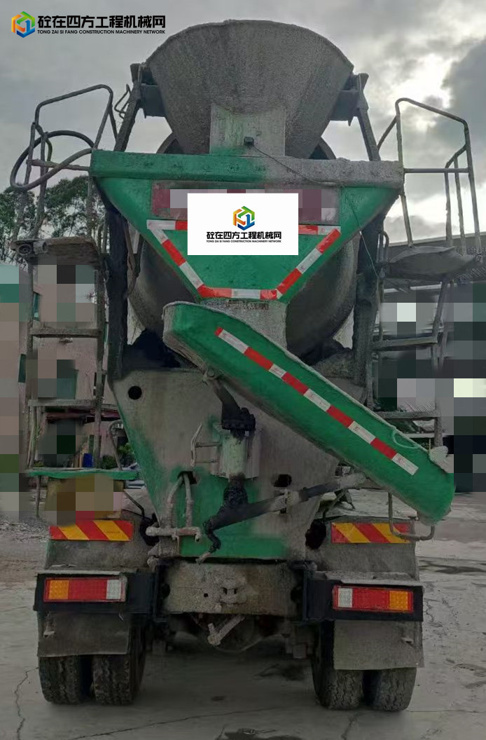 https://images.tongzsf.com/tong/truck_machine/20250623/1685916d1e6f9d.jpg