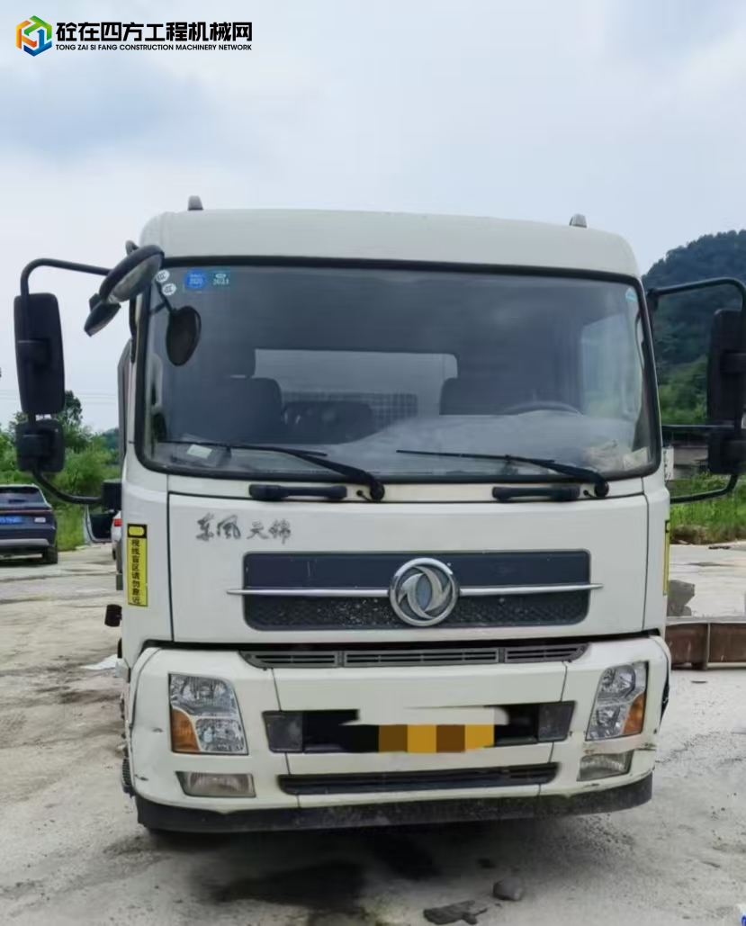 https://images.tongzsf.com/tong/truck_machine/20250624/1685a09ff49d89.jpg