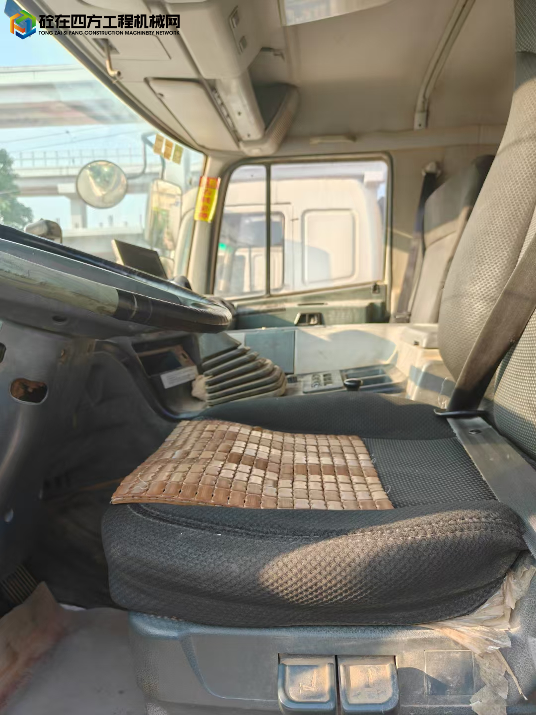 https://images.tongzsf.com/tong/truck_machine/20250624/1685a0ba94240a.jpg