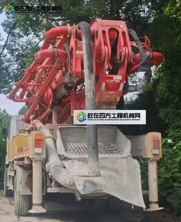 https://images.tongzsf.com/tong/truck_machine/20250624/1685a1afe9c8d3.jpg