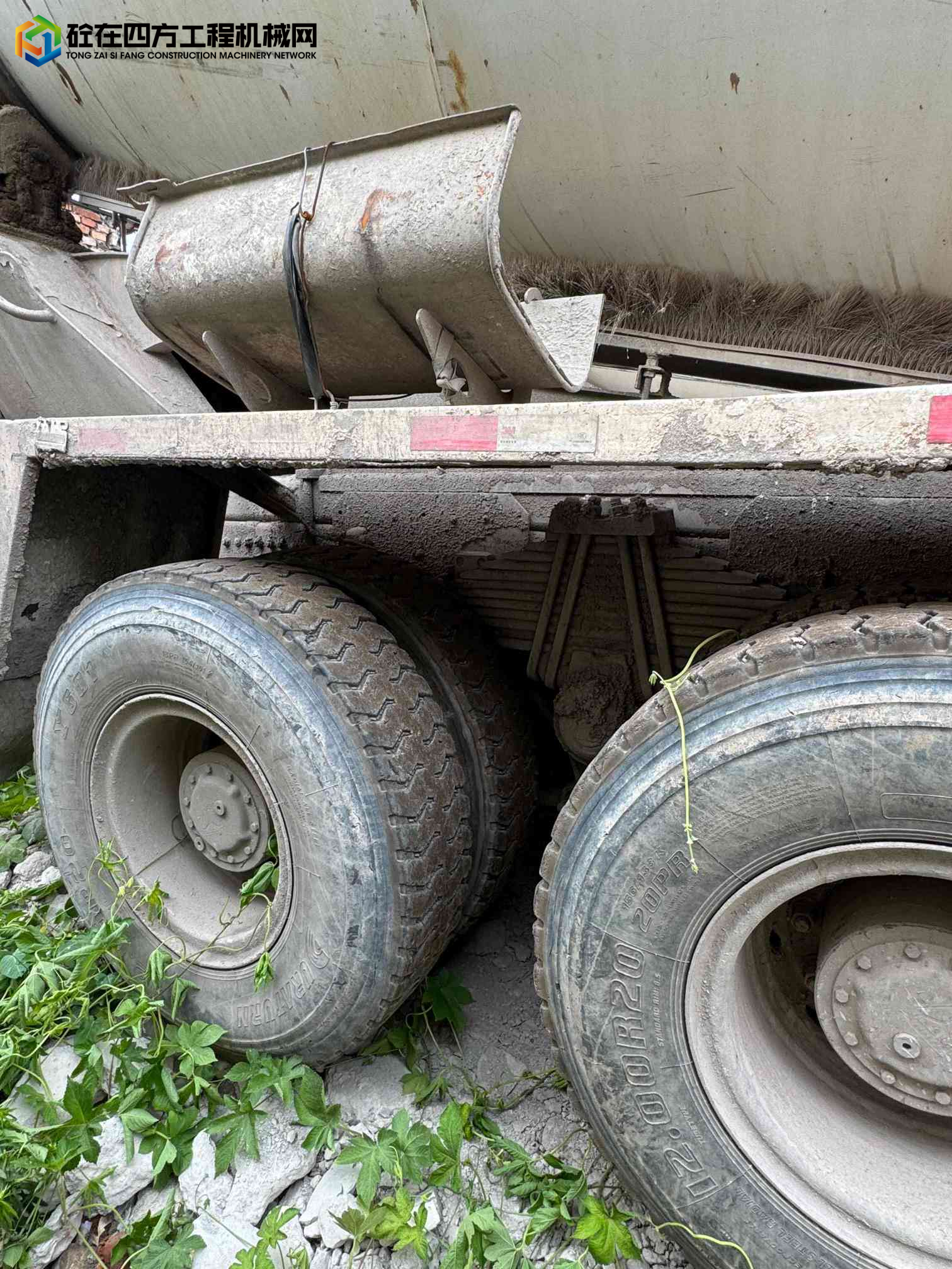 https://images.tongzsf.com/tong/truck_machine/20250625/1685b5baaa6697.jpg
