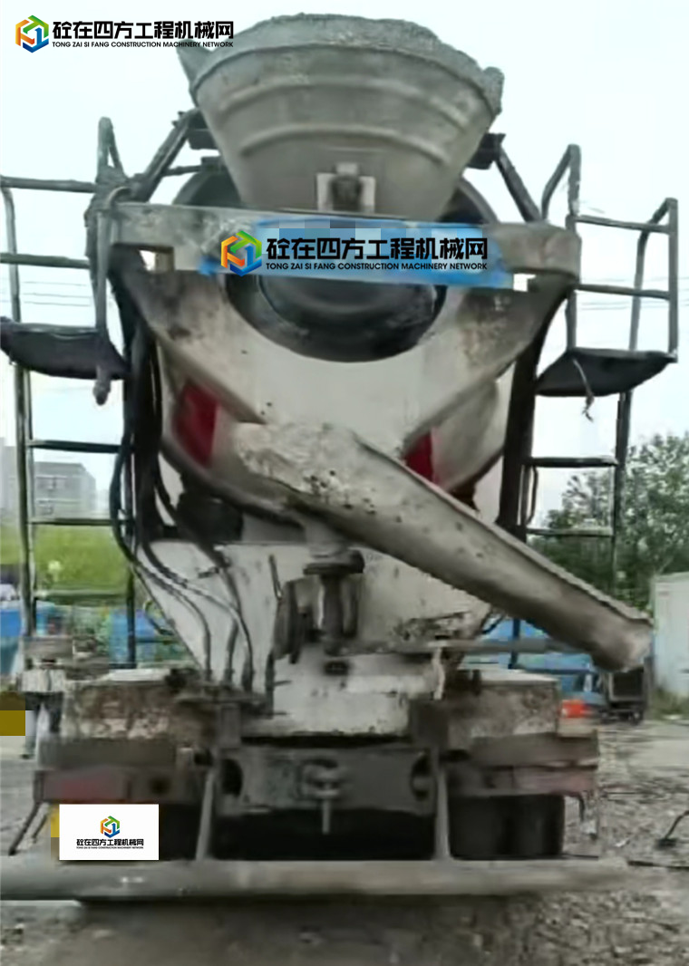 https://images.tongzsf.com/tong/truck_machine/20250625/1685bb0b1cef03.jpg