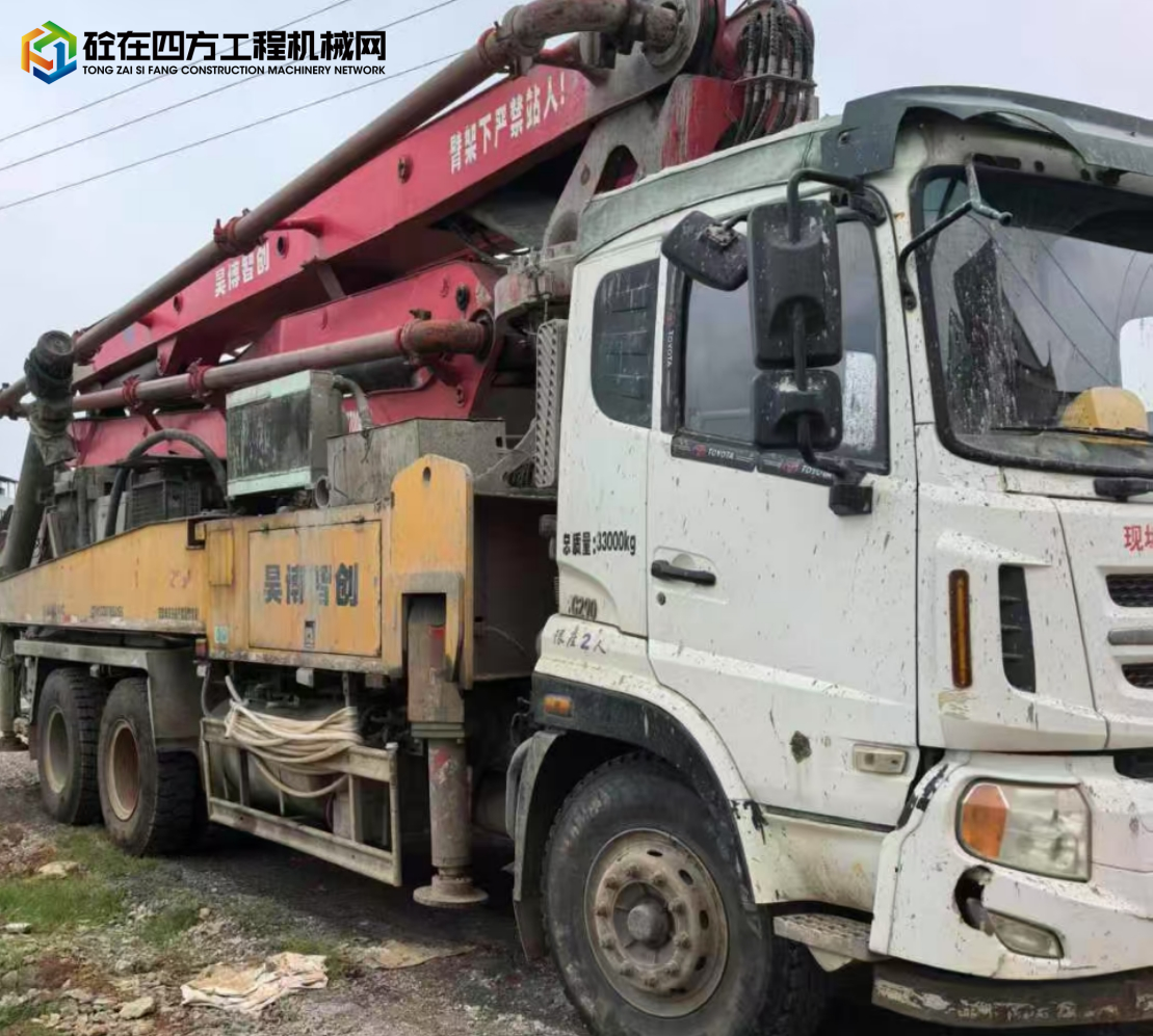 https://images.tongzsf.com/tong/truck_machine/20250626/1685d3e9ec0bd8.jpg