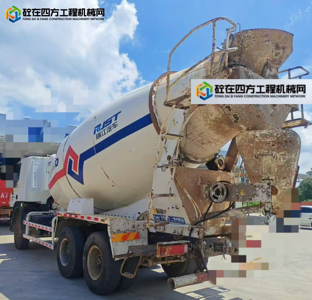 https://images.tongzsf.com/tong/truck_machine/20250701/168634ed0cb5d2.jpg