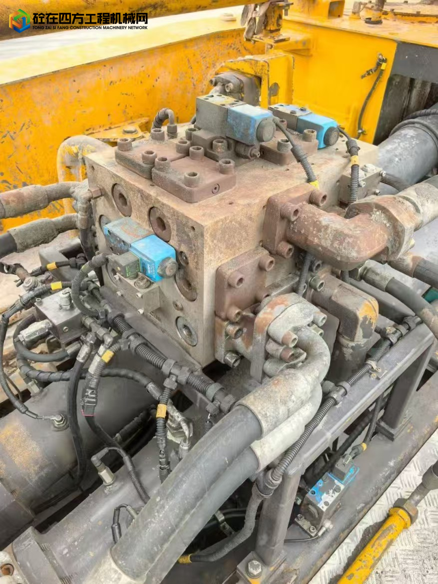 https://images.tongzsf.com/tong/truck_machine/20250701/16863563cabd4a.jpg