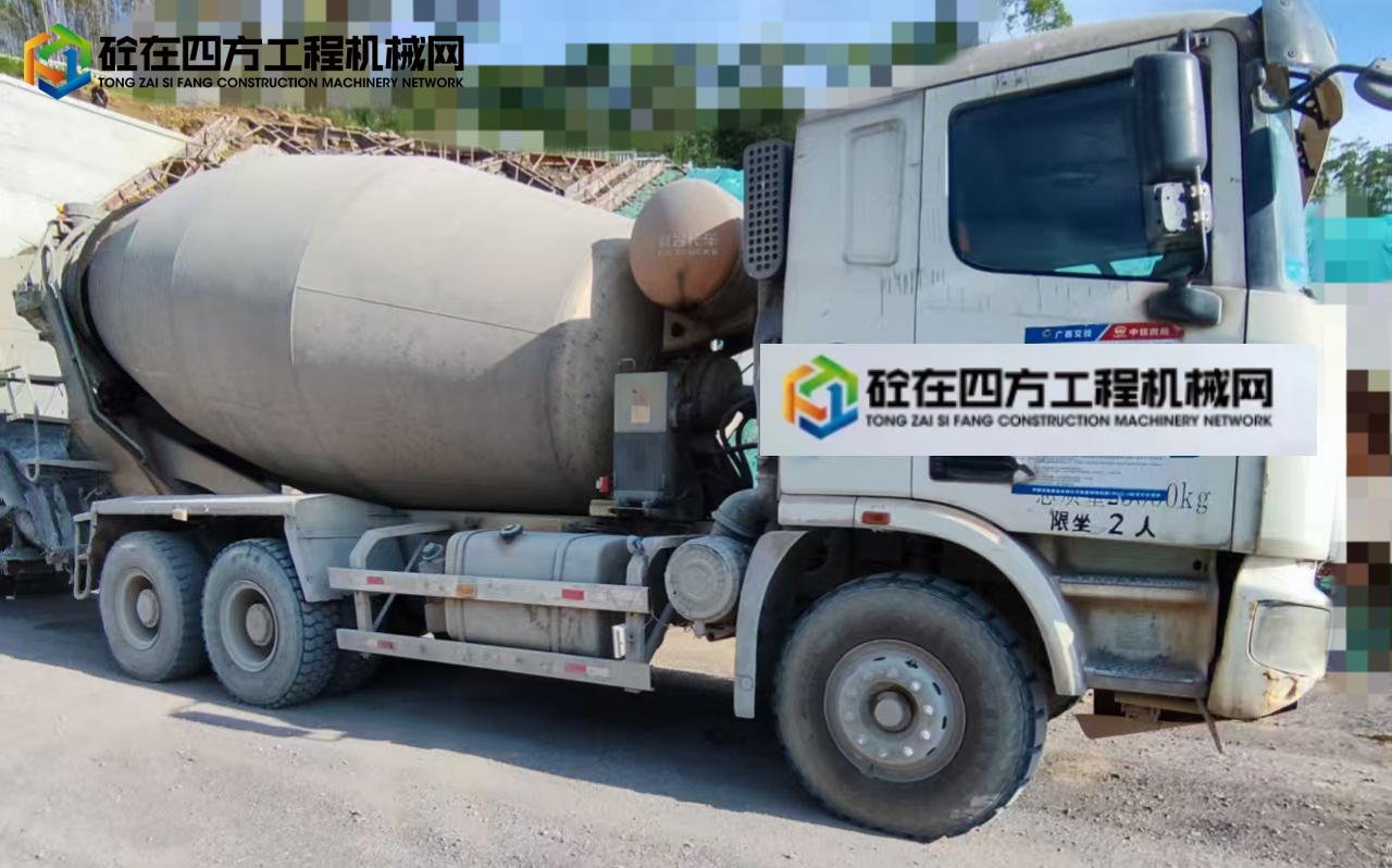 https://images.tongzsf.com/tong/truck_machine/20250701/16863a6bc6cb8b.jpg