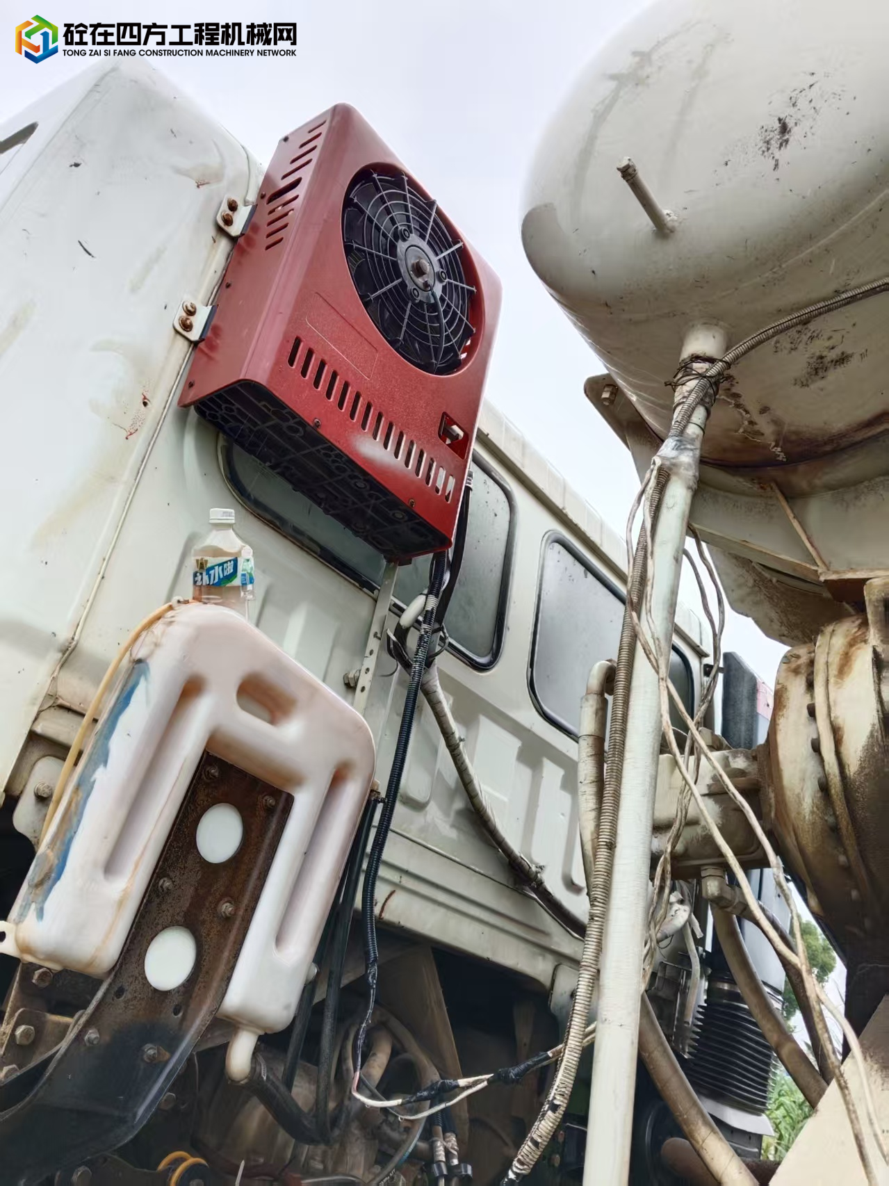 https://images.tongzsf.com/tong/truck_machine/20250702/1686495fec9741.jpg