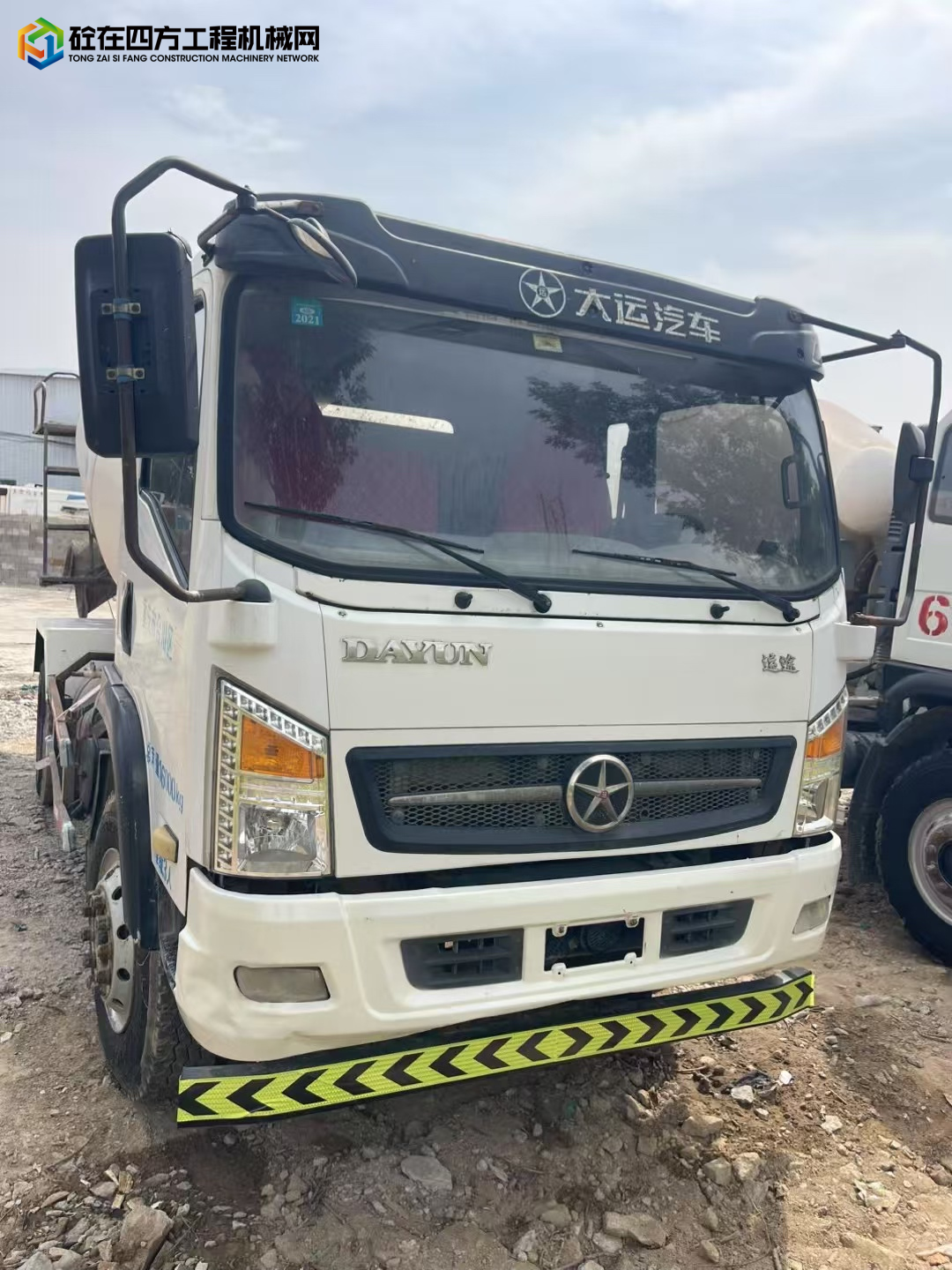 https://images.tongzsf.com/tong/truck_machine/20250702/16864982881cdd.jpg