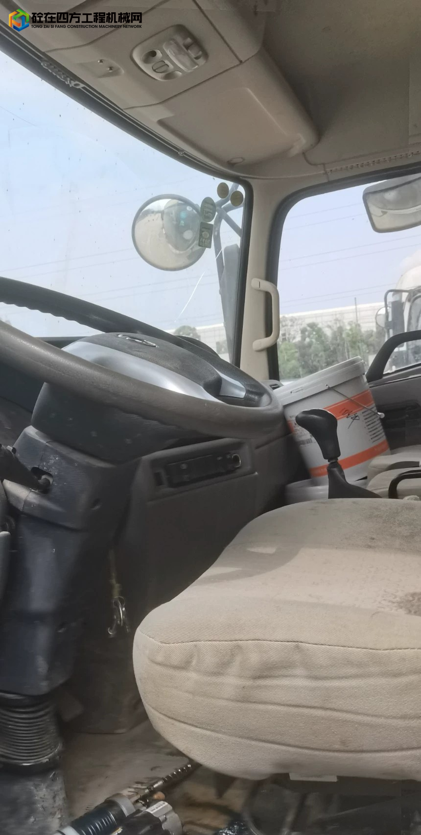 https://images.tongzsf.com/tong/truck_machine/20250703/168665bf83d71c.jpg