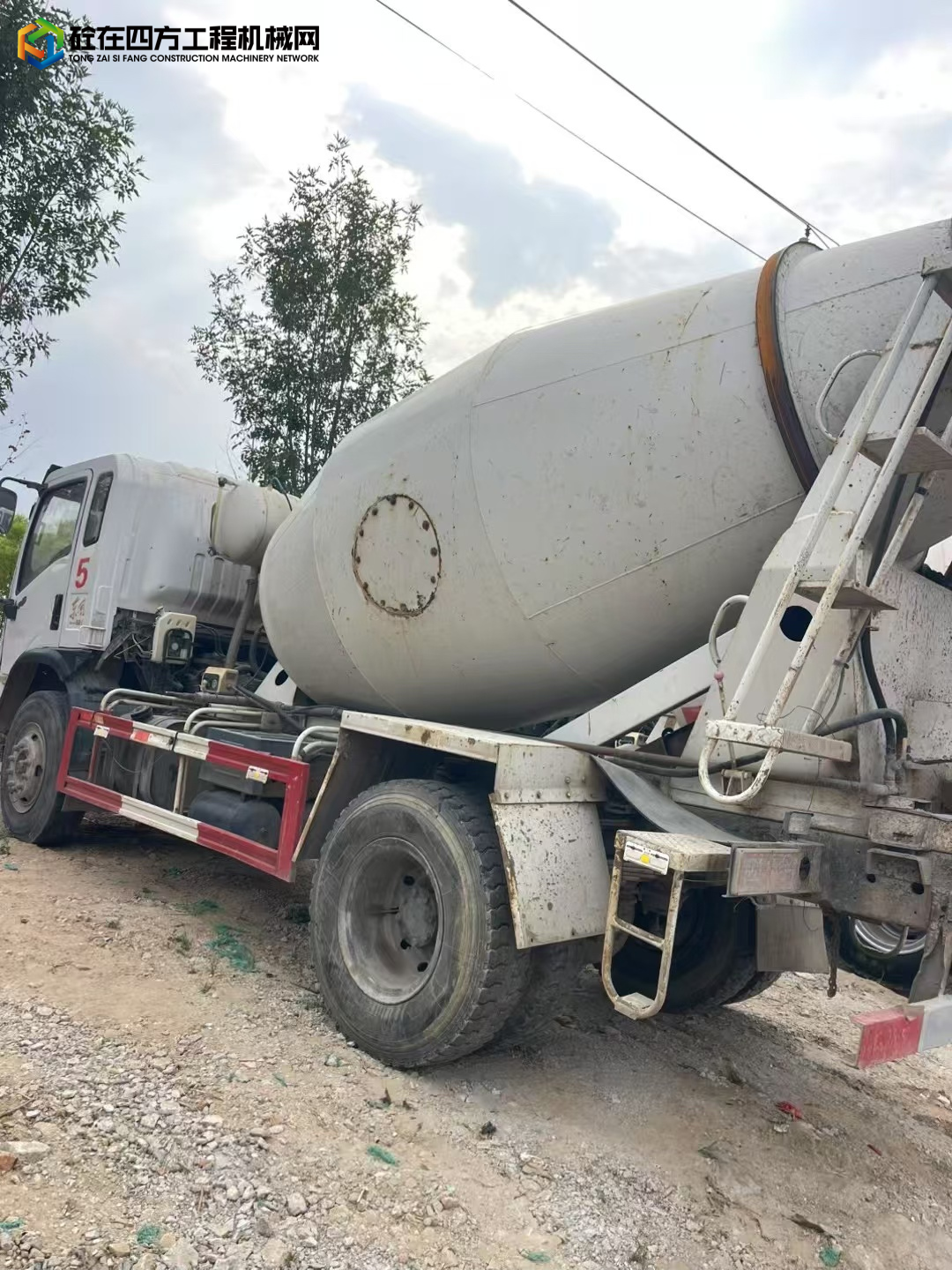 https://images.tongzsf.com/tong/truck_machine/20250707/1686b88be7c347.jpg