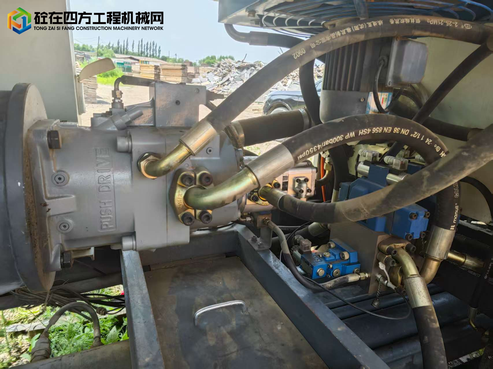 https://images.tongzsf.com/tong/truck_machine/20250708/1686cb28f56dc2.jpg