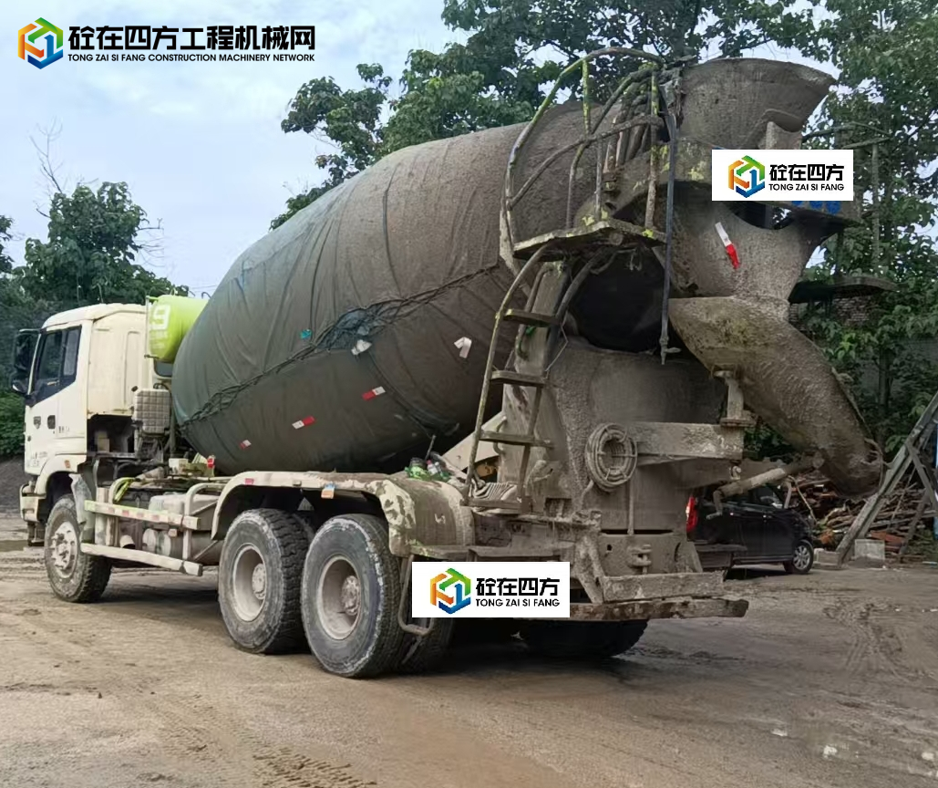 https://images.tongzsf.com/tong/truck_machine/20250708/1686cba64757cd.jpg