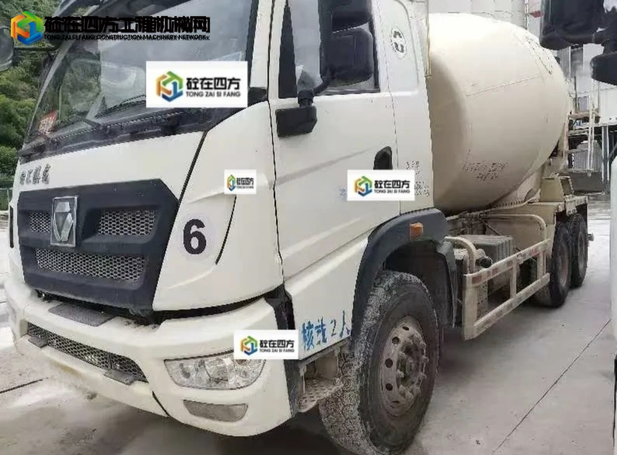https://images.tongzsf.com/tong/truck_machine/20250708/1686cdd862e881.jpg
