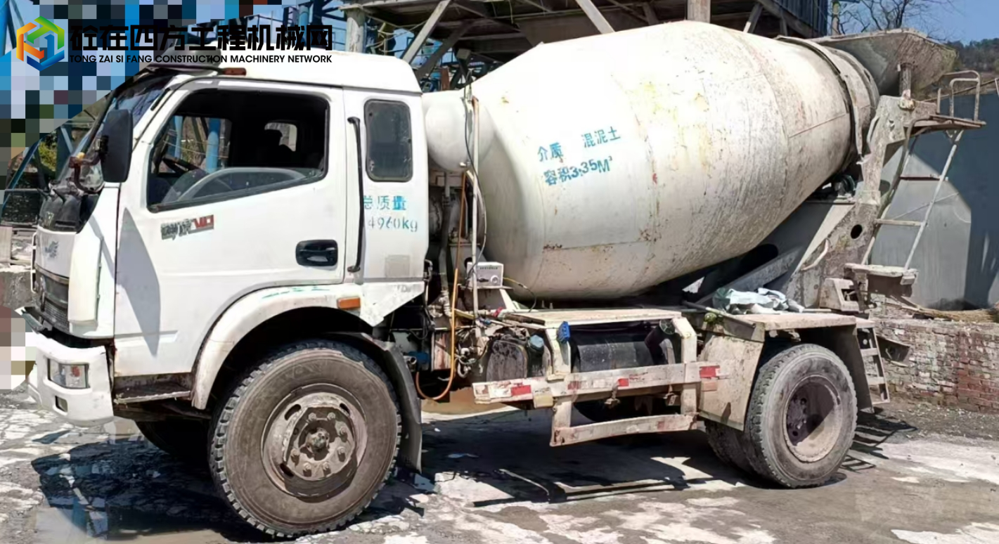https://images.tongzsf.com/tong/truck_machine/20250709/1686dc32fa0cec.jpg