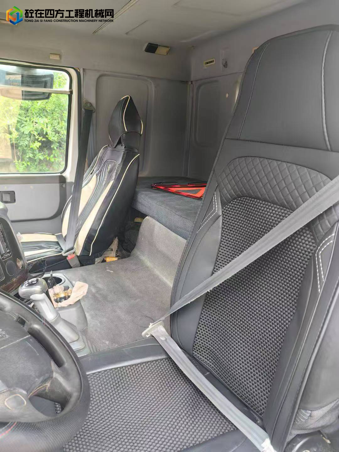 https://images.tongzsf.com/tong/truck_machine/20250709/1686e03cb1ade4.jpg
