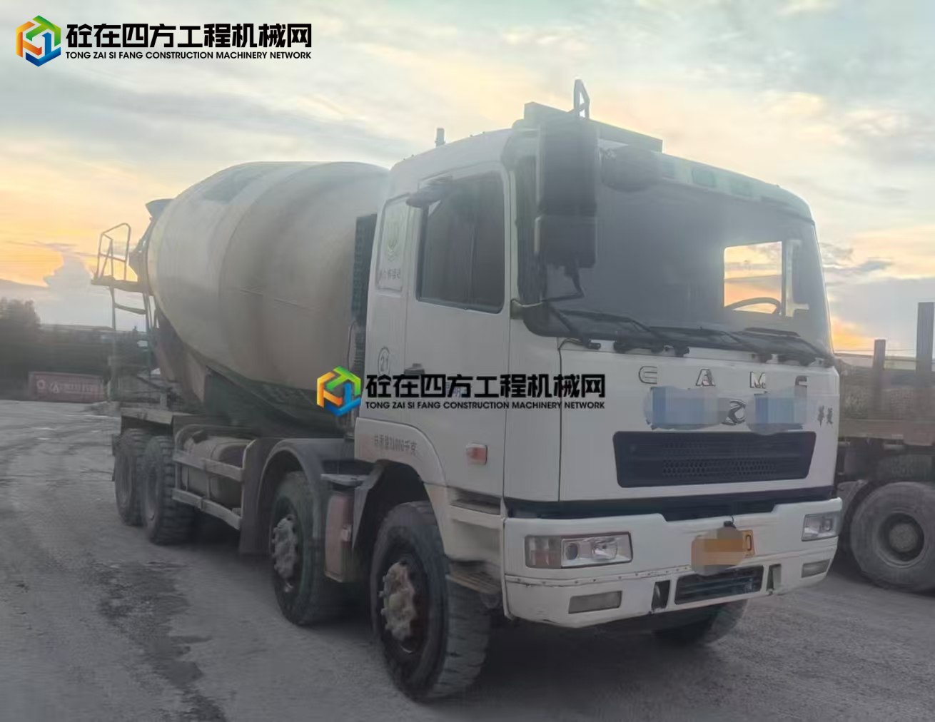 https://images.tongzsf.com/tong/truck_machine/20250709/1686e0be29ba70.jpg