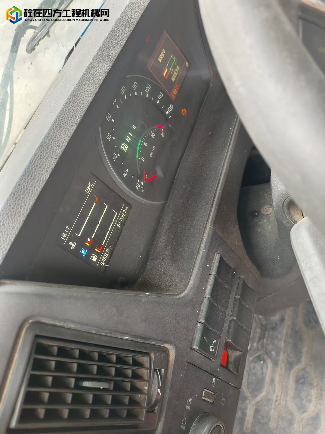 https://images.tongzsf.com/tong/truck_machine/20250710/1686f33b33aa31.jpg