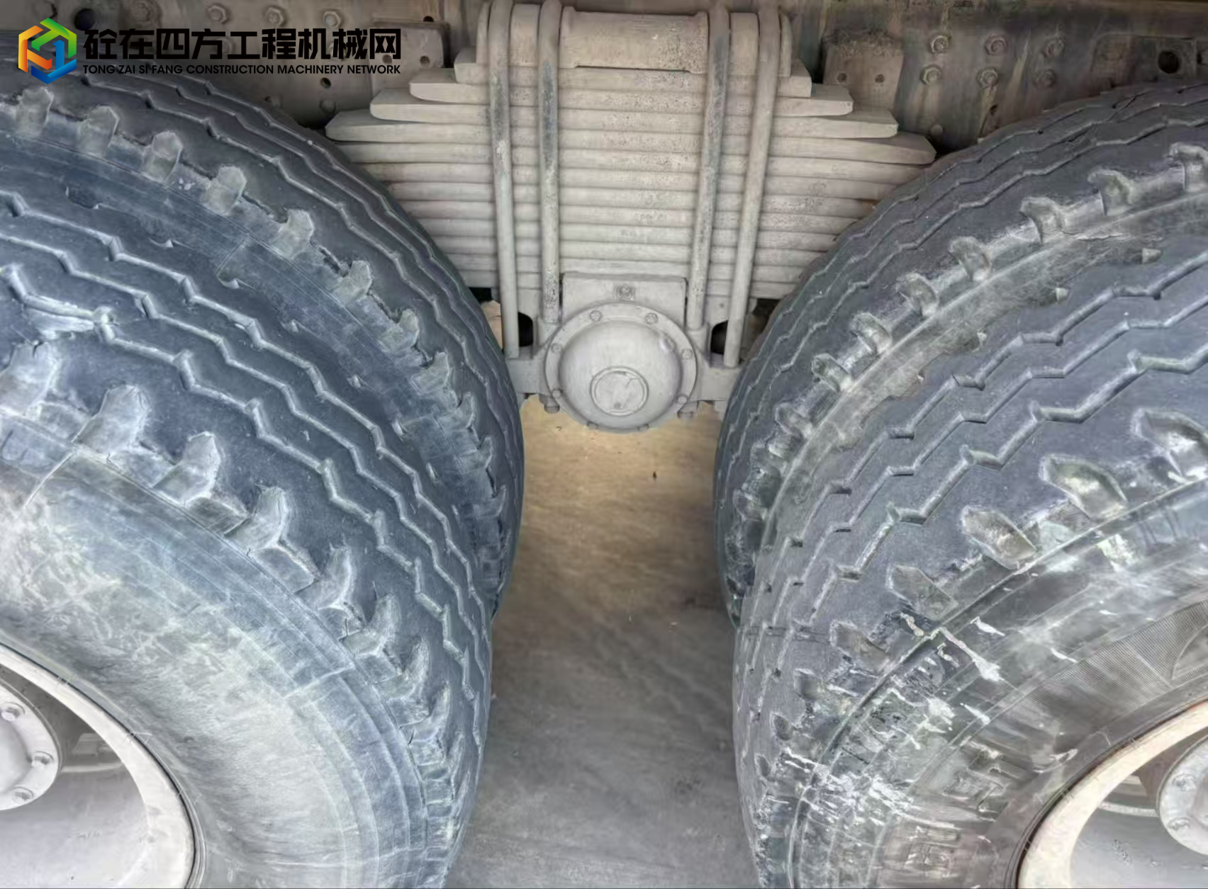 https://images.tongzsf.com/tong/truck_machine/20250714/1687459aa0fe17.jpg