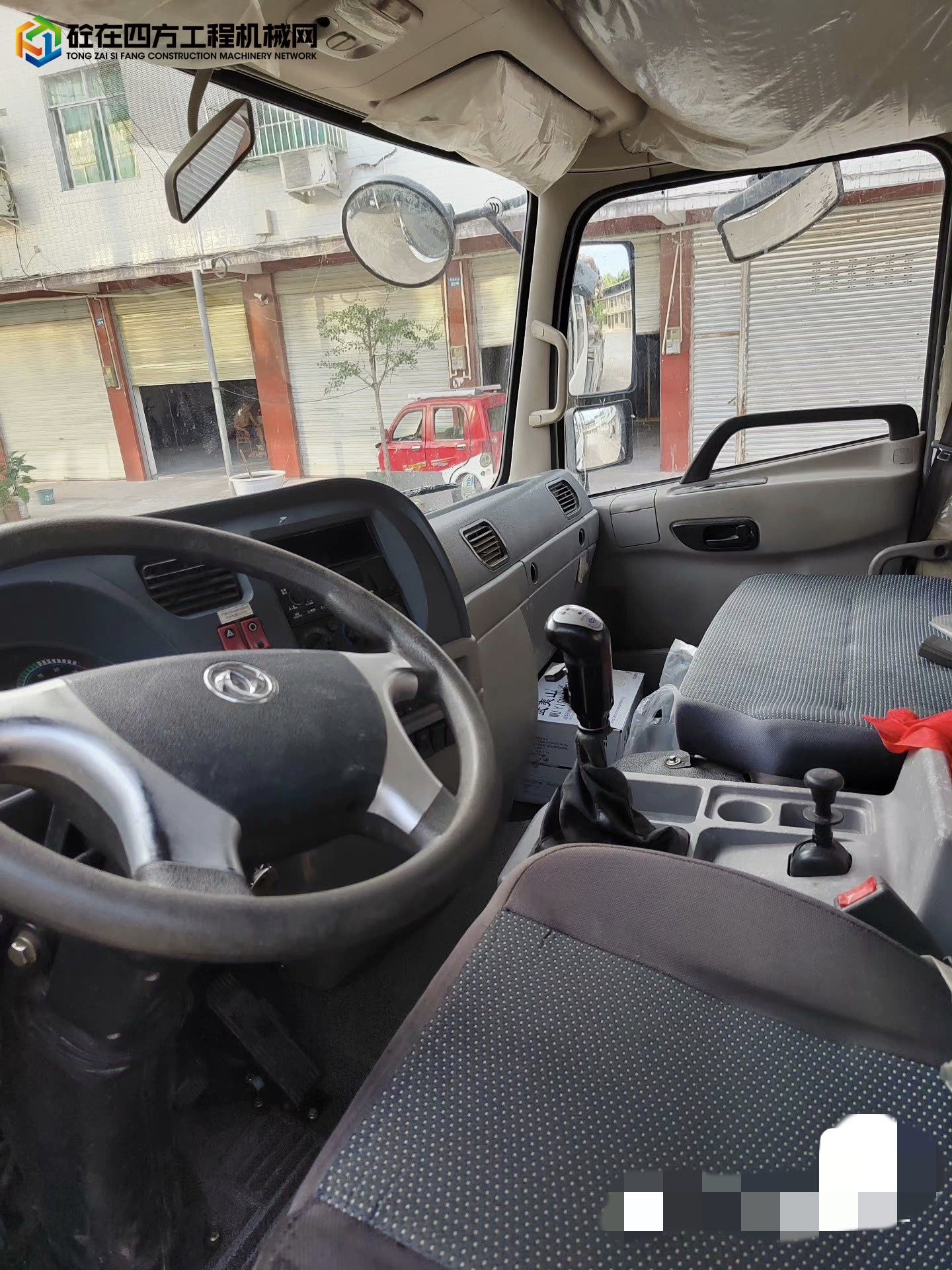 https://images.tongzsf.com/tong/truck_machine/20250714/16874c3aeddf23.jpg