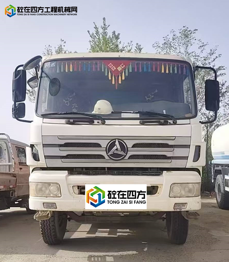 https://images.tongzsf.com/tong/truck_machine/20250715/16875fec838804.jpg