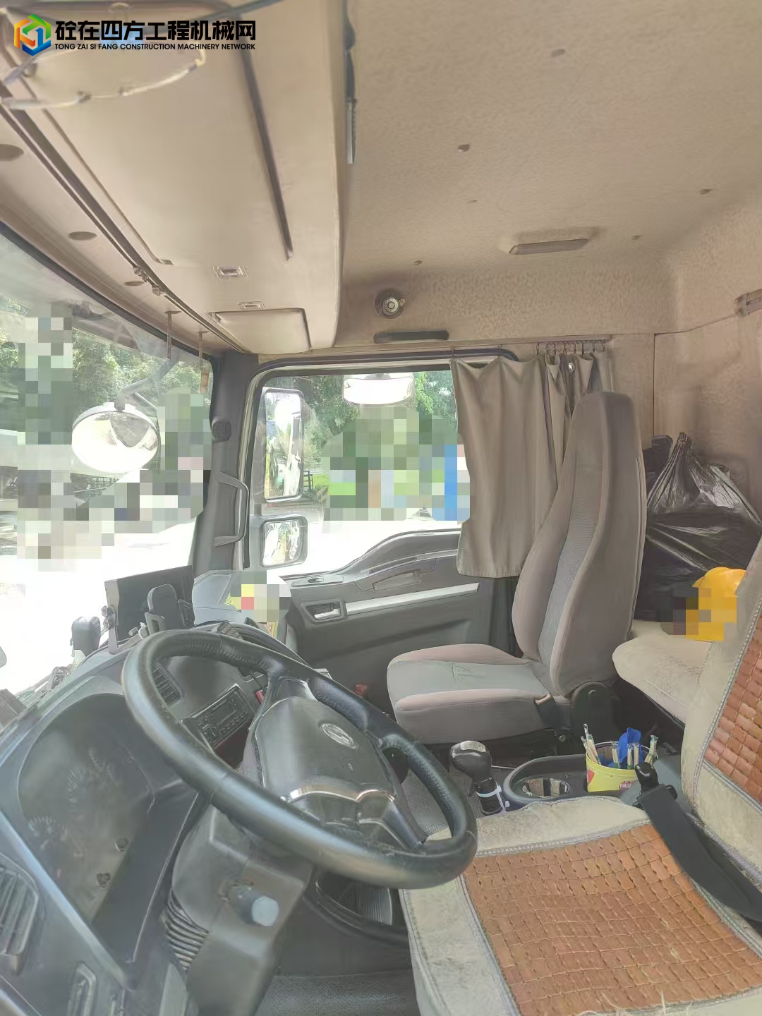 https://images.tongzsf.com/tong/truck_machine/20250715/168761975a1701.jpg