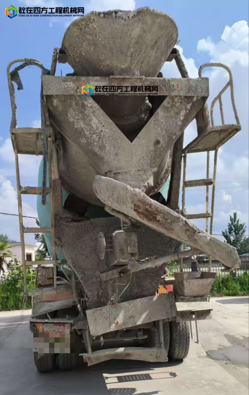 https://images.tongzsf.com/tong/truck_machine/20250715/168761cb812457.jpg