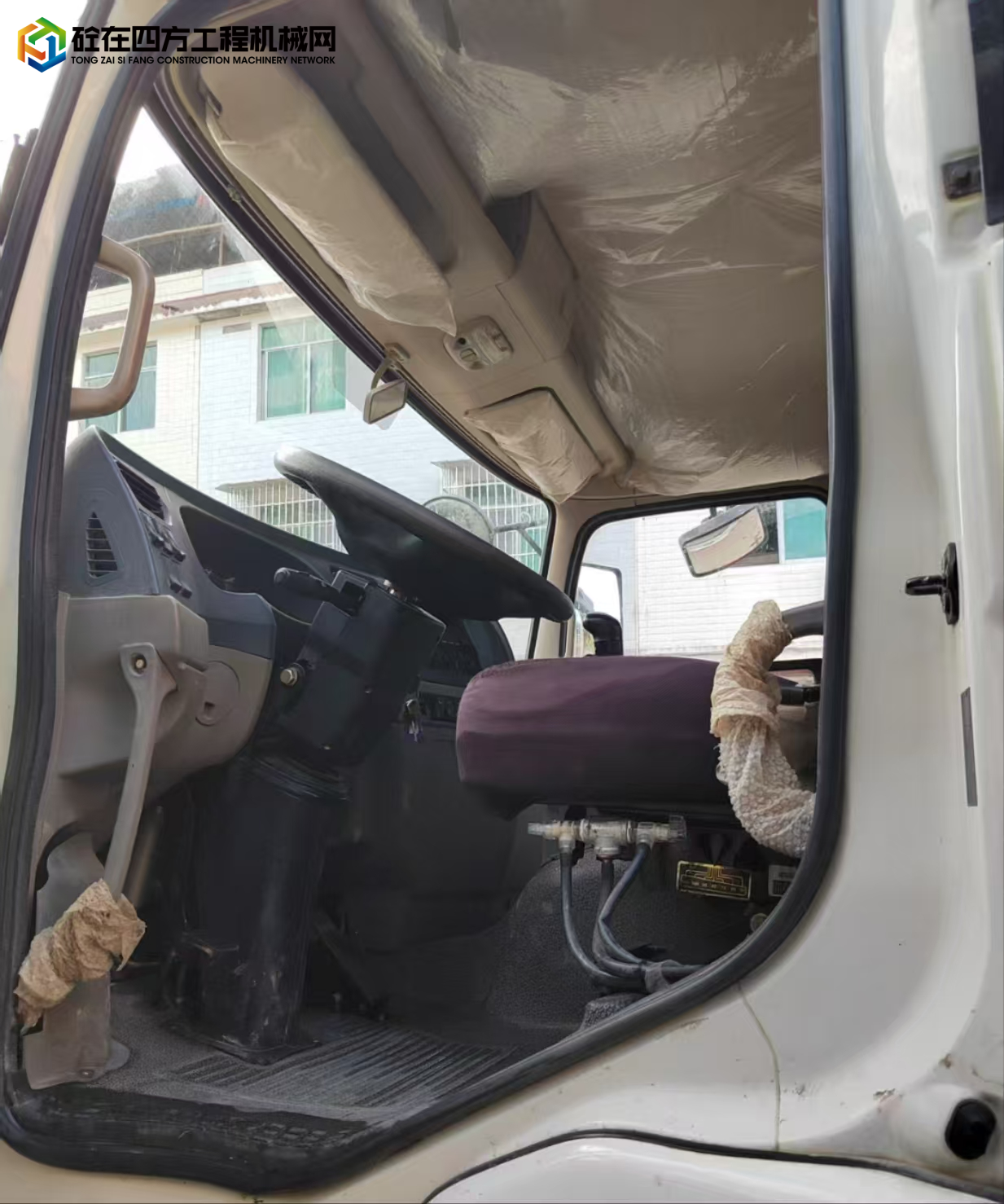 https://images.tongzsf.com/tong/truck_machine/20250716/1687705b7e0828.jpg