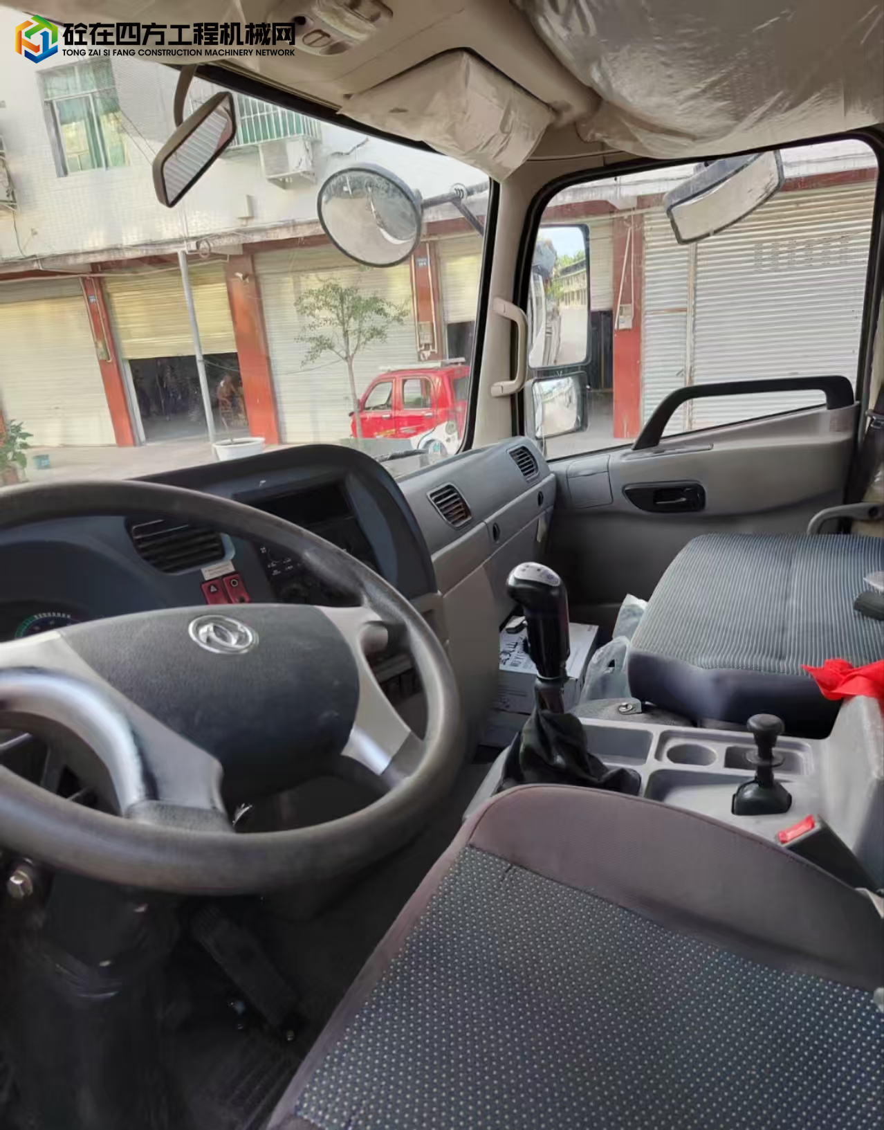 https://images.tongzsf.com/tong/truck_machine/20250716/1687705bb0e64b.jpg